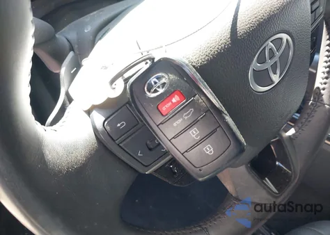 2025 Toyota Camry Xse z USA, uszkodzony, nr VIN 4T1DAACK7SU021436